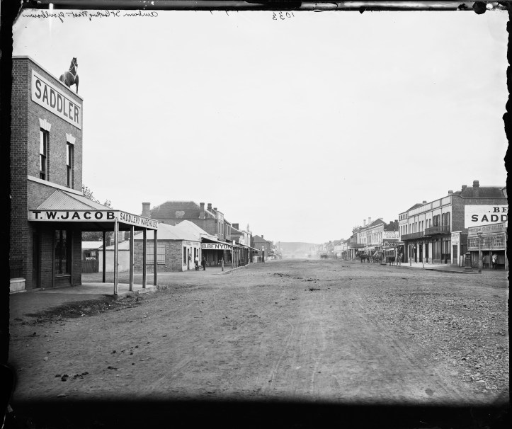 Auburn Street, Goulburn from T. W. Jacob’s saddlery, 1872